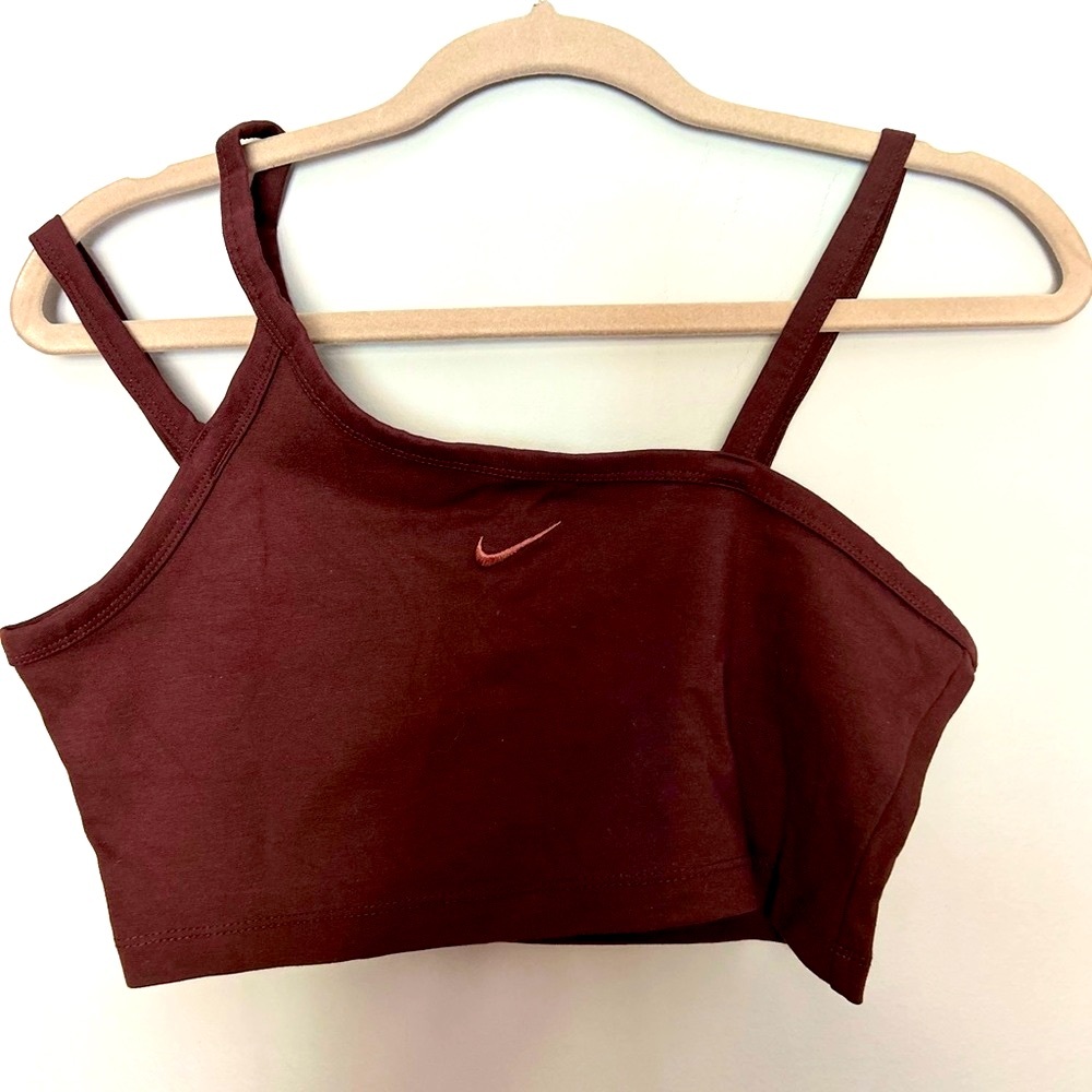 Nike Women's Maroon Sports top + shorts set *worn once!*